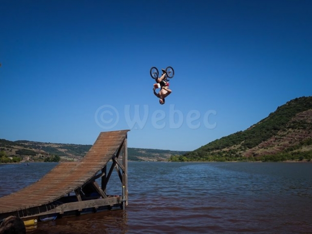 Water jump_salagou-webec